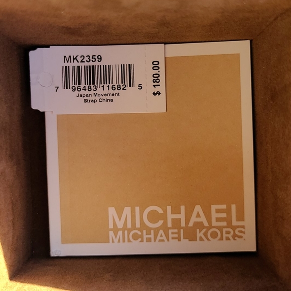 Watch - Picture 3 of 4